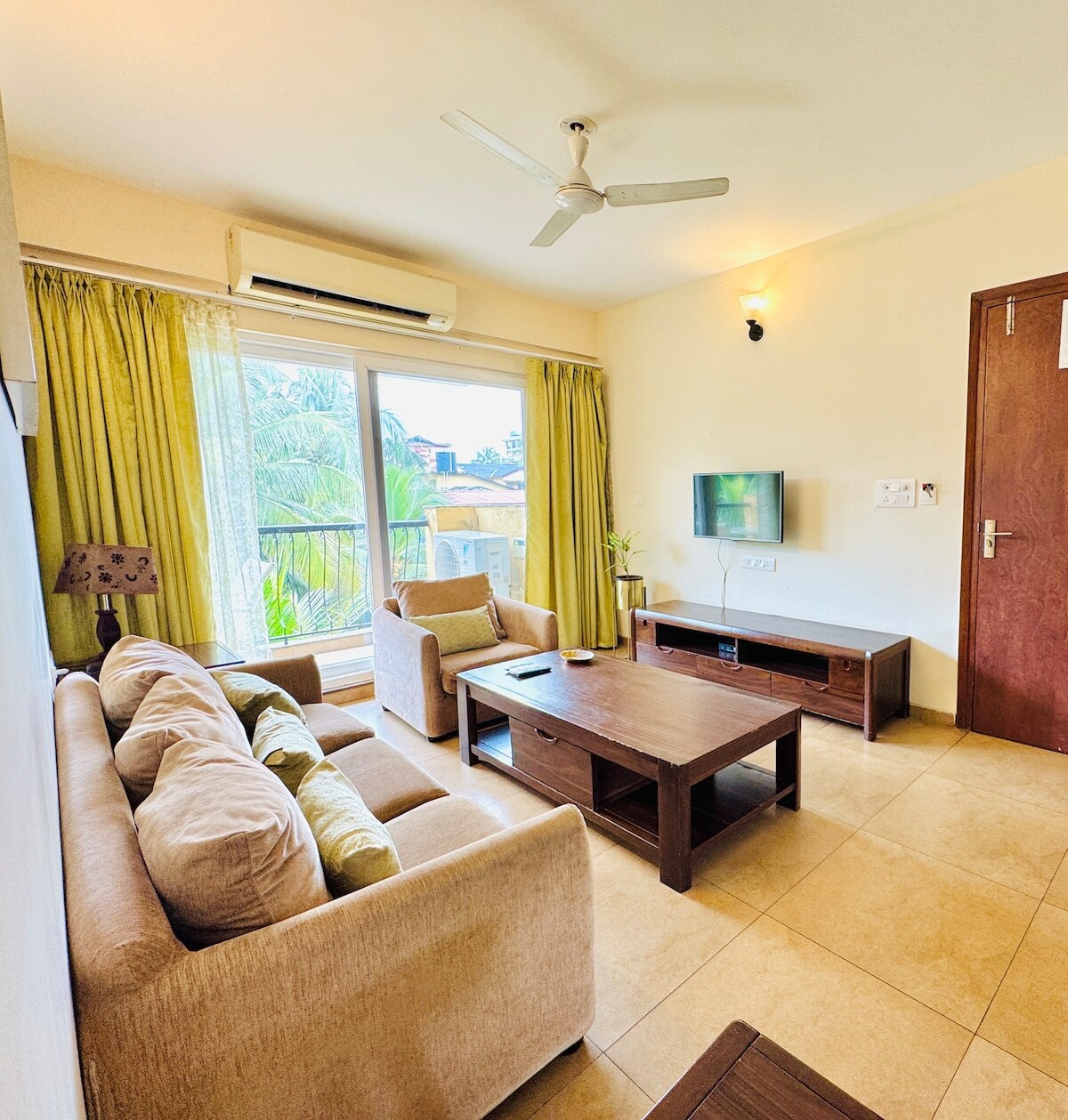 Scarlet 2bhk near calangute beach - Tap to explore photos