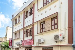Hotel Sarada Nivas (Mylapore)