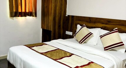 STAR HOTEL Room Type - Deluxe Room