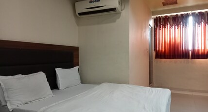 PARAS PALACE Room Type - Standard AC with a Free Cup of Tea