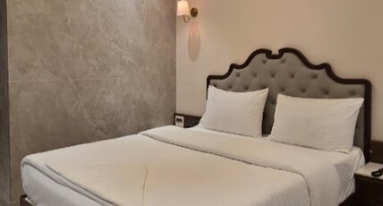UDUPI TO MUMBAI (TRIVENI RESIDANCY) Room Type - Deluxe Room