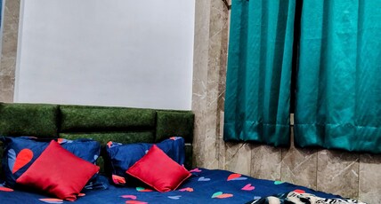 Sukoon Dream @ Mall Road Room Type - Couple Room 101