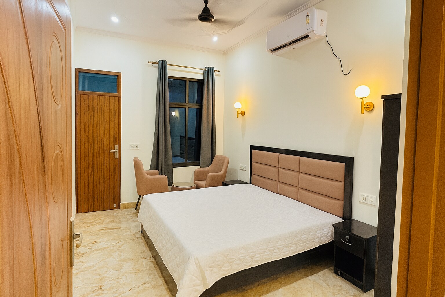 Luxury 3BHK Flat by Ramatva for Families Groups 3 - Tap to explore photos