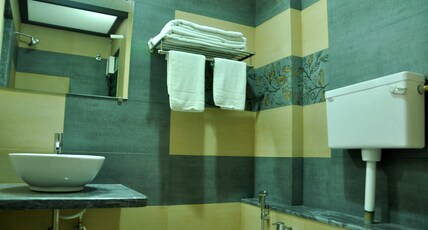 Sandesh Resort Room Type - DELUXE ROOM - AC