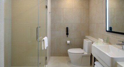 Holiday Inn & Suites Siracha Laemchabang Room Type - 2 Single Beds Standard with Balcony