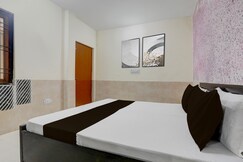 SPOT ON Shyam Shri Lajja Ram