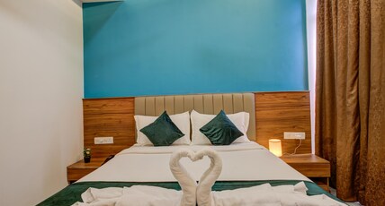 Silverkey Hotel Yelahanka Room Type - Deluxe Room