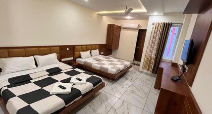 Hotel Prakashamm Room Type - Deluxe Family Room