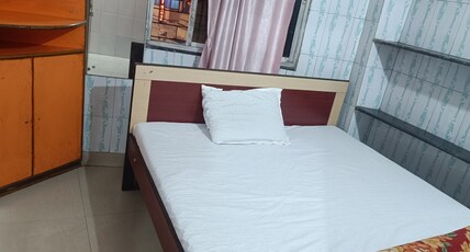 TAIBA GUEST HOUSE Room Type - BUDGET DOUBLE BED AC ROOM TB04