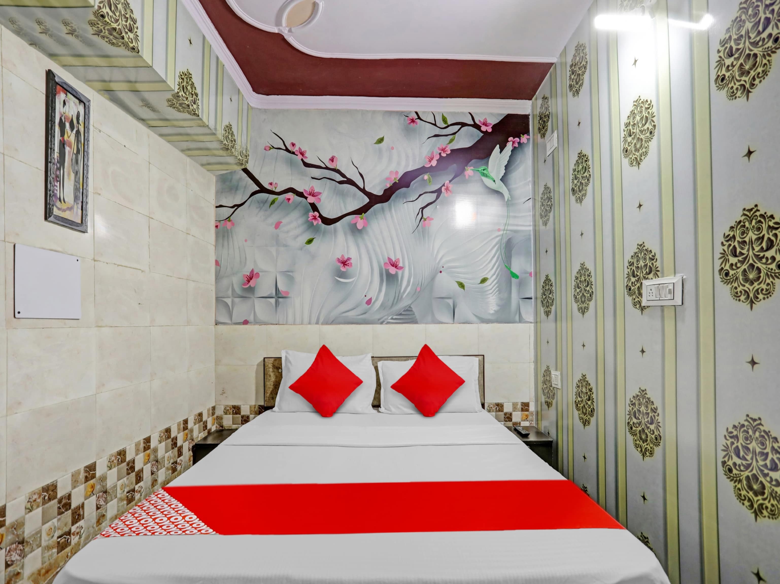 Hotel O by OYO Golden Residency - Tap to explore photos