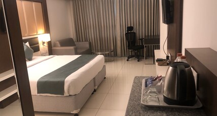 GUPTA S KONARK HOTEL AND RESTAURANT Room Type - Executive Room