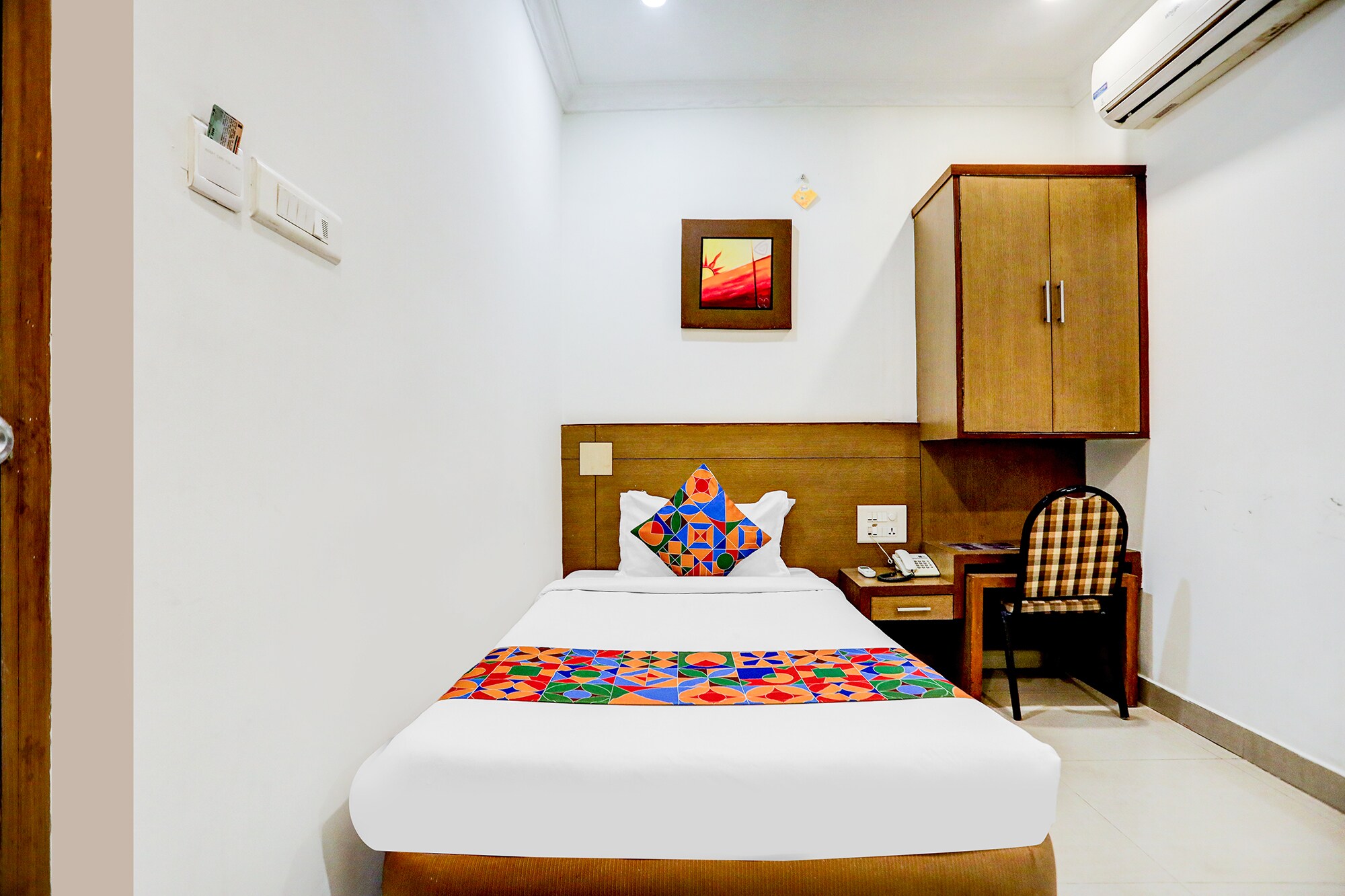 FabHotel Suncity - Tap to explore photos
