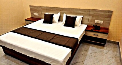 Hotel Vrindavan Paradise & Resort Room Type - Deluxe Room Non AC