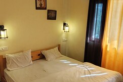 Aakash guest house