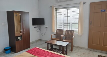 Sahyadri Lodge and Restaurant Room Type - Double Bed AC Room