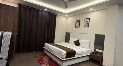 The Royal Casa Hotel and Banquet Room Type - Deluxe Room with Double Bed