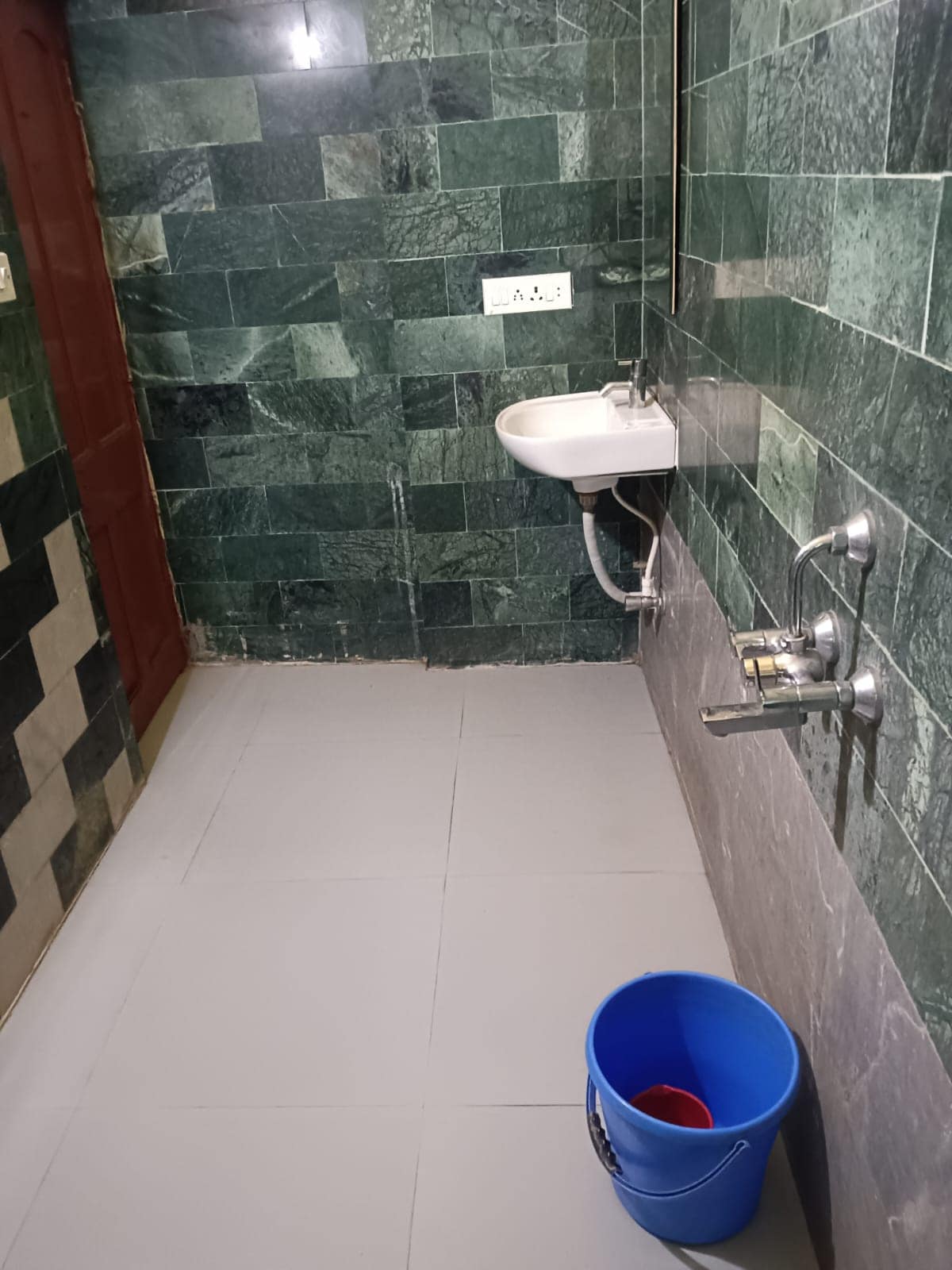 KUNJA PALACE Guest house in Salt Lake - Tap to explore photos