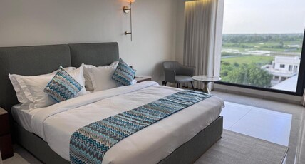 Hotel Veritas Grand Room Type - Premium Room (King Bed)