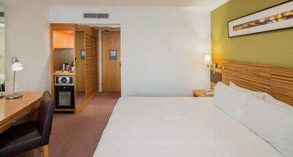 Crowne Plaza CHESTER Room Type - 1 Super King Standard