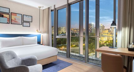 Hilton Garden Inn Tbilisi Riverview Room Type - QUEEN ROOM