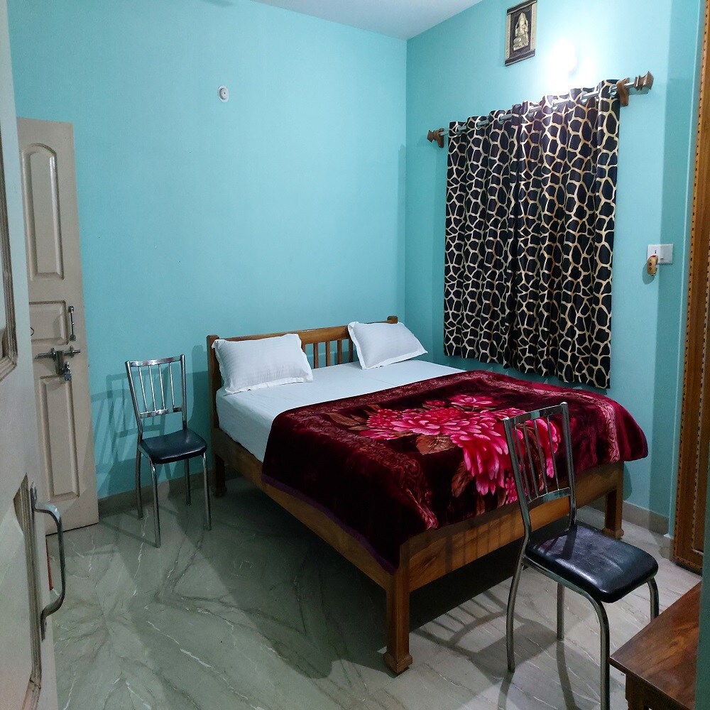 DS Residency - Tap to explore photos