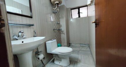ASIAN INN Room Type - Deluxe Double