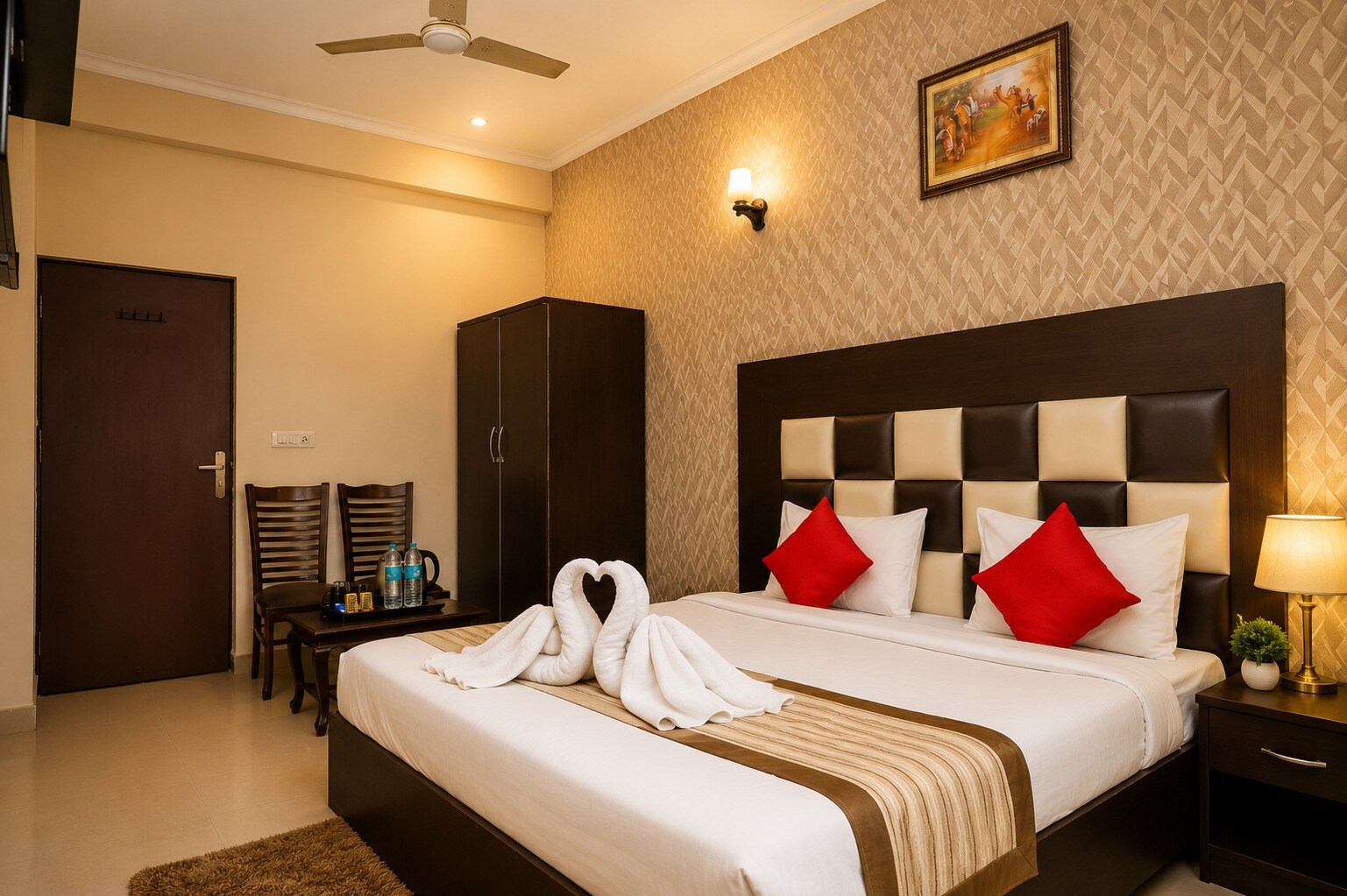 Hotel Global Inn By Quality Inn - Tap to explore photos