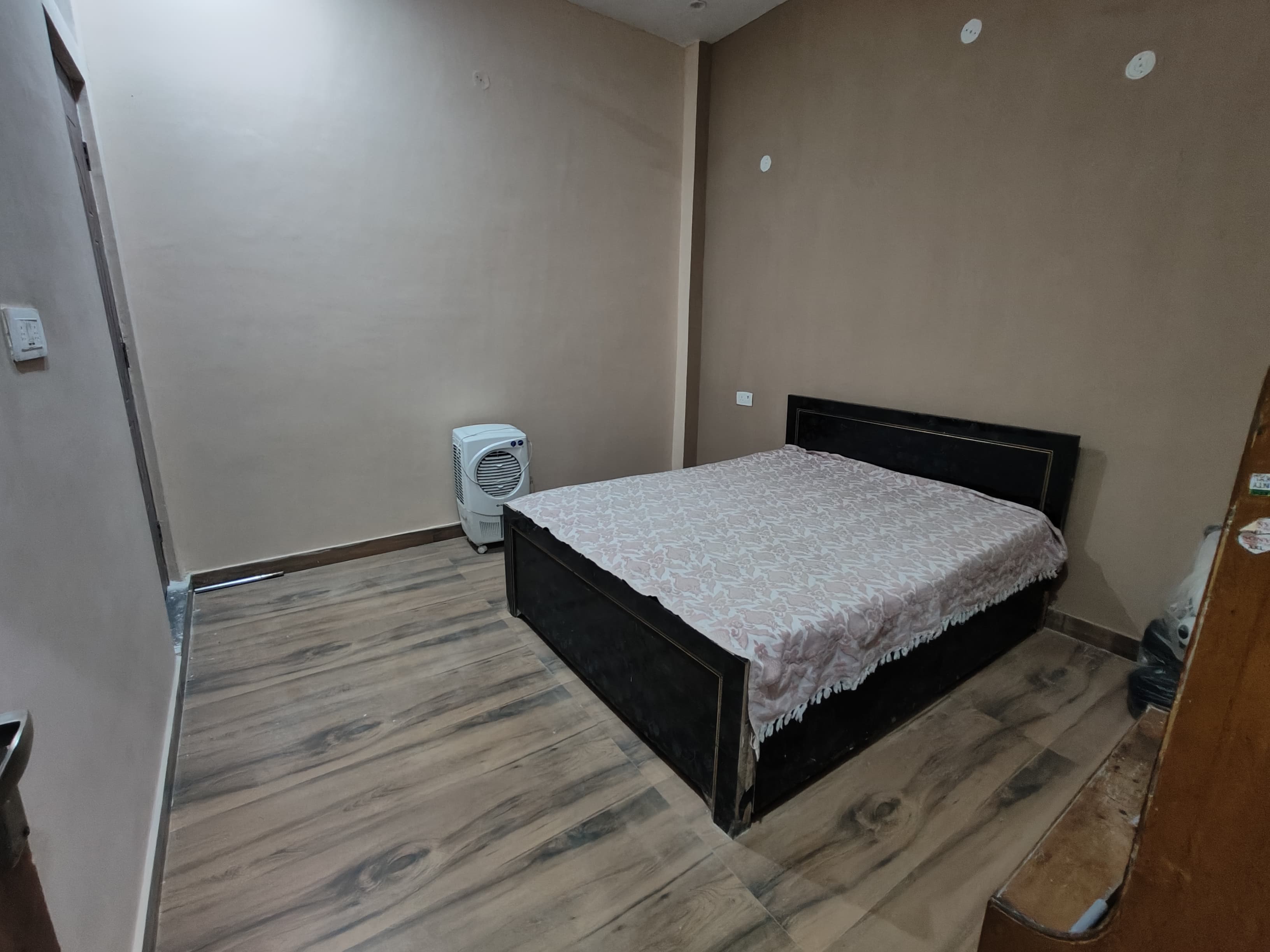 Dixon homestay - Tap to explore photos