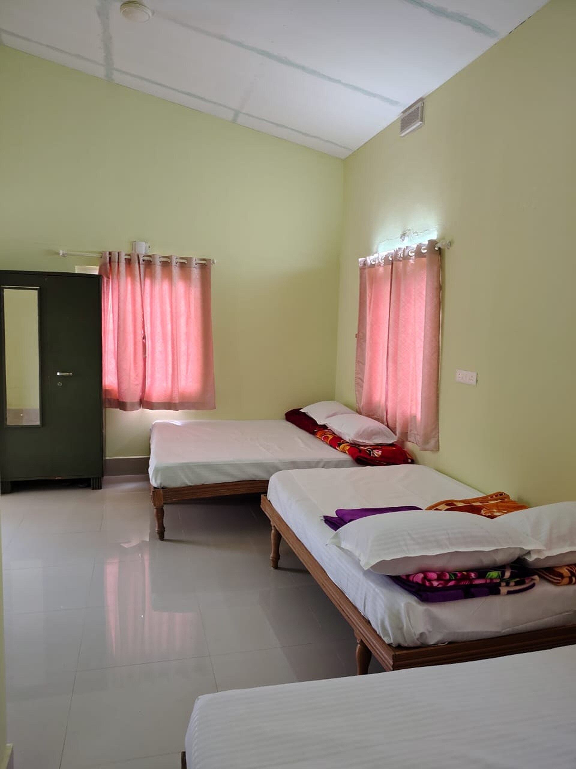 Pappans Garden Rooms Kanthalloor - Tap to explore photos