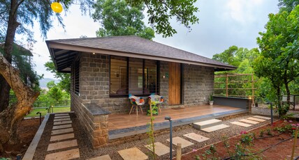 Zostel Homes Bhor Room Type - Two-Bedroom Villa (with a private lawn)
