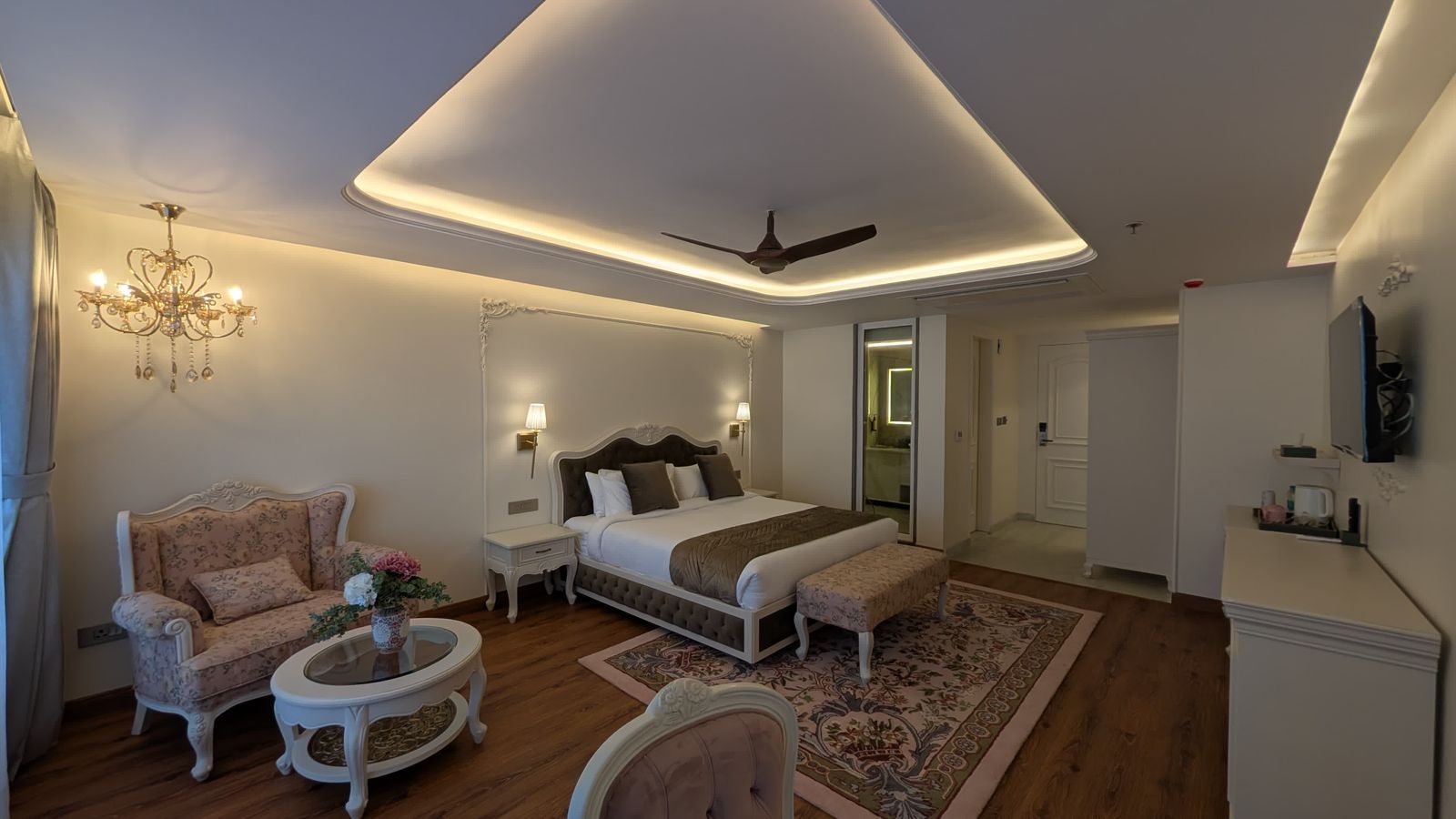 Mayfair Suites - Tap to explore photos