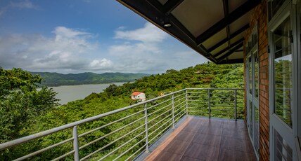 Bougainvilla Resort Park By Dream Villas Room Type - 1 Bedroom Studio Lake View