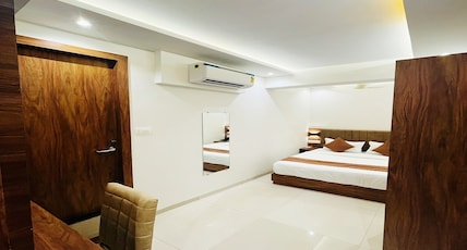 HOTEL BLACKBURN Room Type - Super Deluxe Room HOTEL BLACKBURN Room Type - Super Deluxe Room
