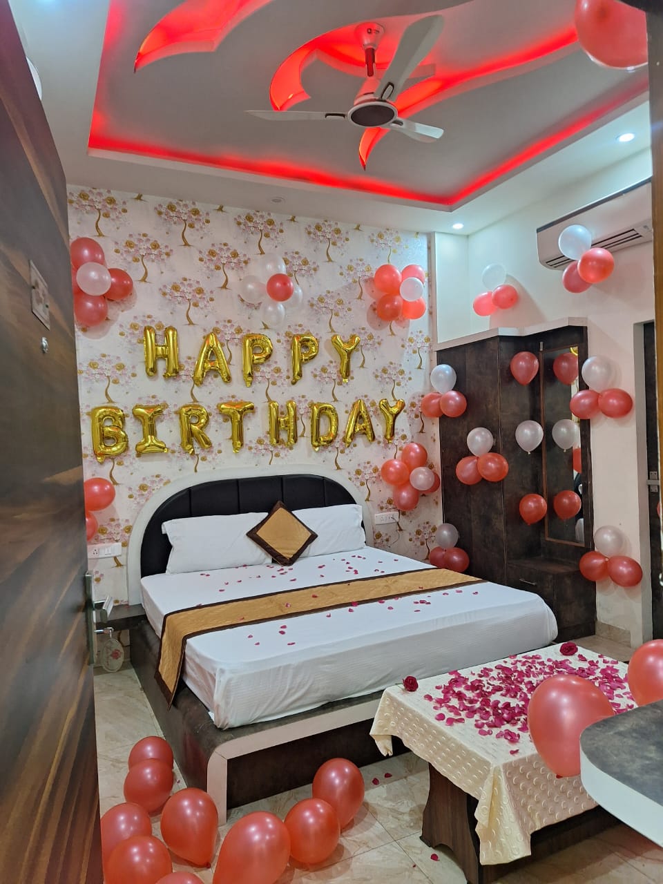 Hotel Siddhivinayak Karauli - Tap to explore photos