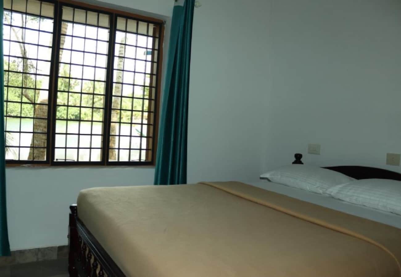 River View Homestay - Tap to explore photos