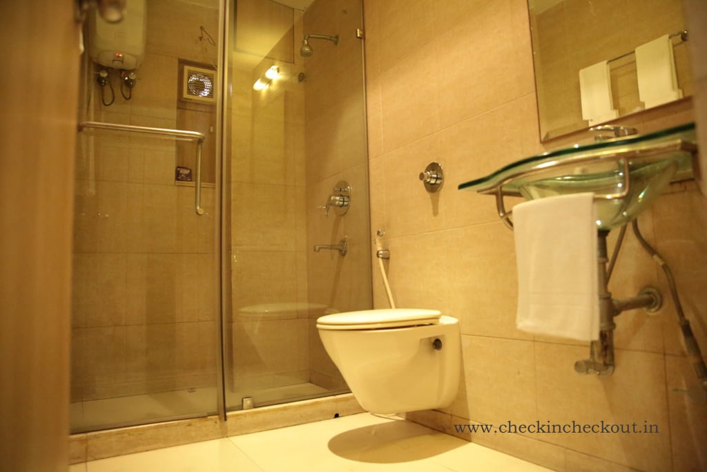 The Lynq CICO  A Boutique Hotel, Alipore - Tap to explore photos