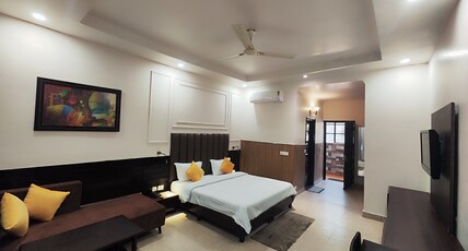ECKO Kasang Regency Hill Resort Room Type - Super Deluxe Room