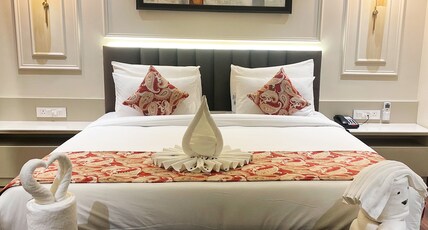 Hotel Ganga Sutra Room Type - Luxury Suite with Bathtub