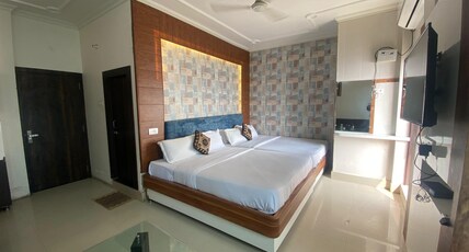 Hotel Sita Room Type - Superior Family Room River View With Balcony