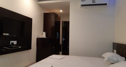 JEWEL HOTEL Room Type - Super Deluxe Room