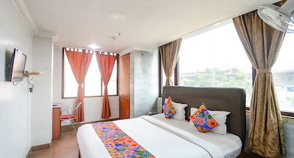 FabHotel Raj Darbar - Nr. Kolkata Airport Room Type - Deluxe Room FabHotel Raj Darbar - Nr. Kolkata Airport Room Type - Deluxe Room
