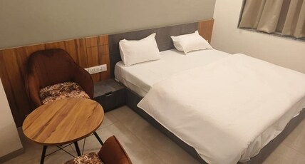 Hotel Mauj Mahal Room Type - Deluxe Room