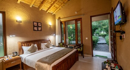 Aura by Xperience, Corbett Room Type - Mud Cottage