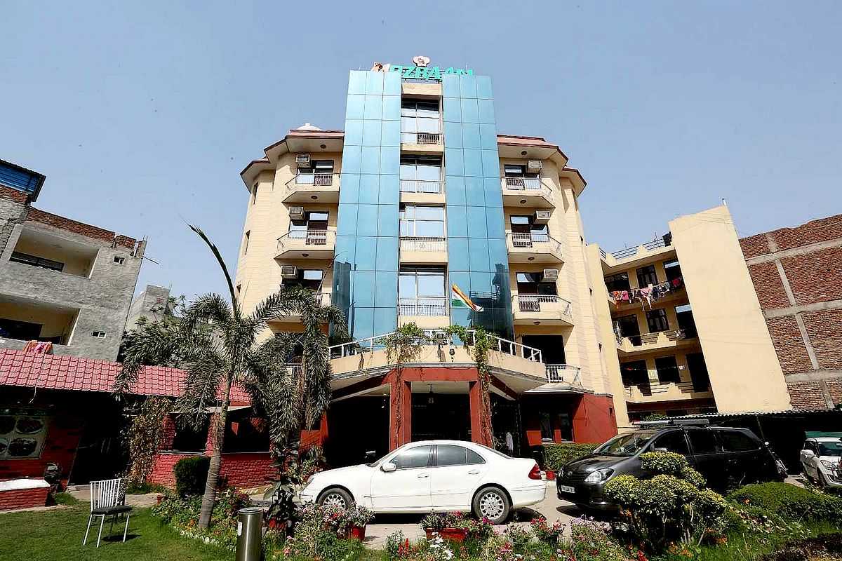 OYO 818673 Hotel Himalaya - Tap to explore photos