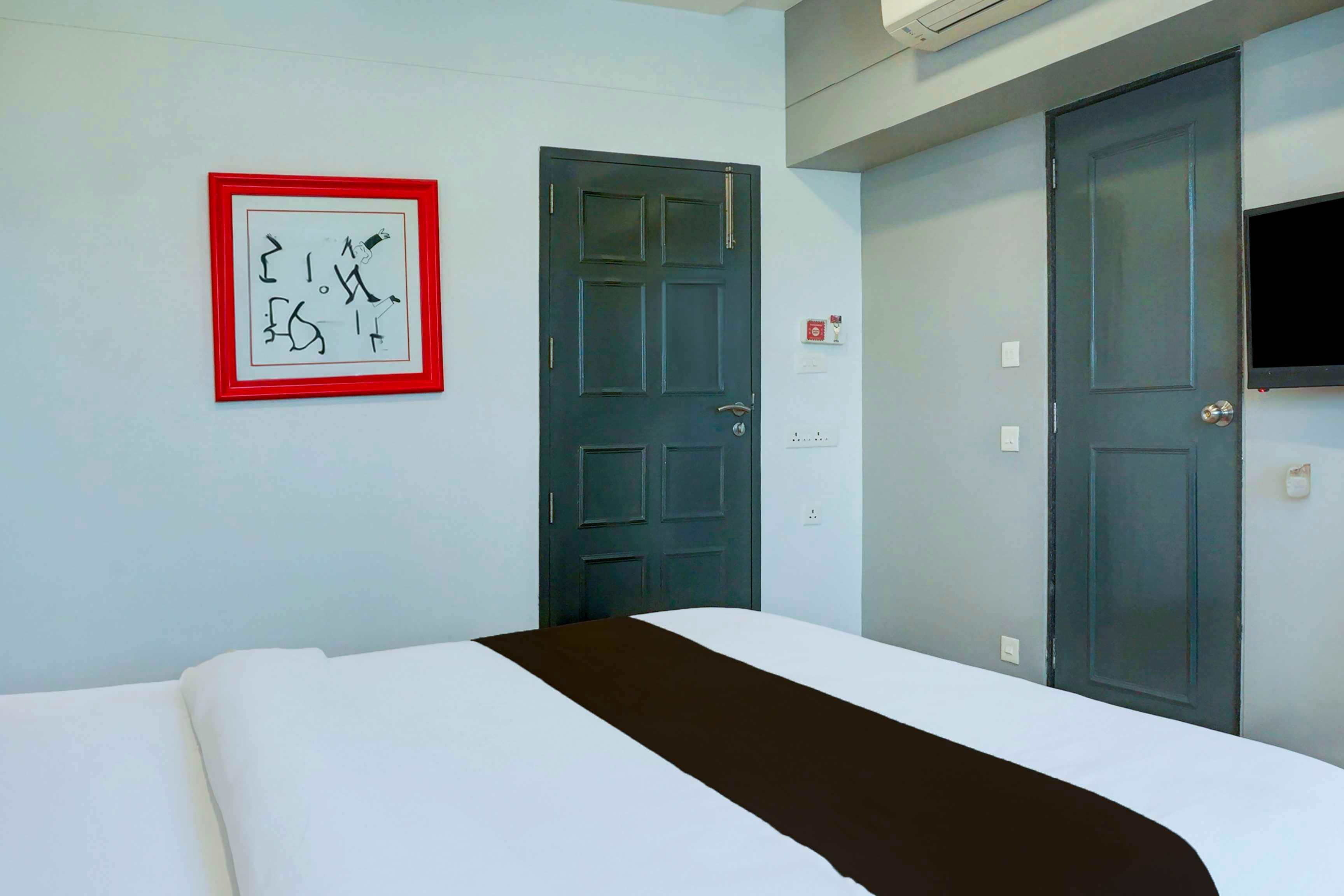 Townhouse Oak Pune NICMAR University - Tap to explore photos