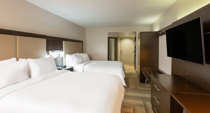 Holiday Inn Express PHILADELPHIA NE - BENSALEM Room Type - 2 Queen Standard