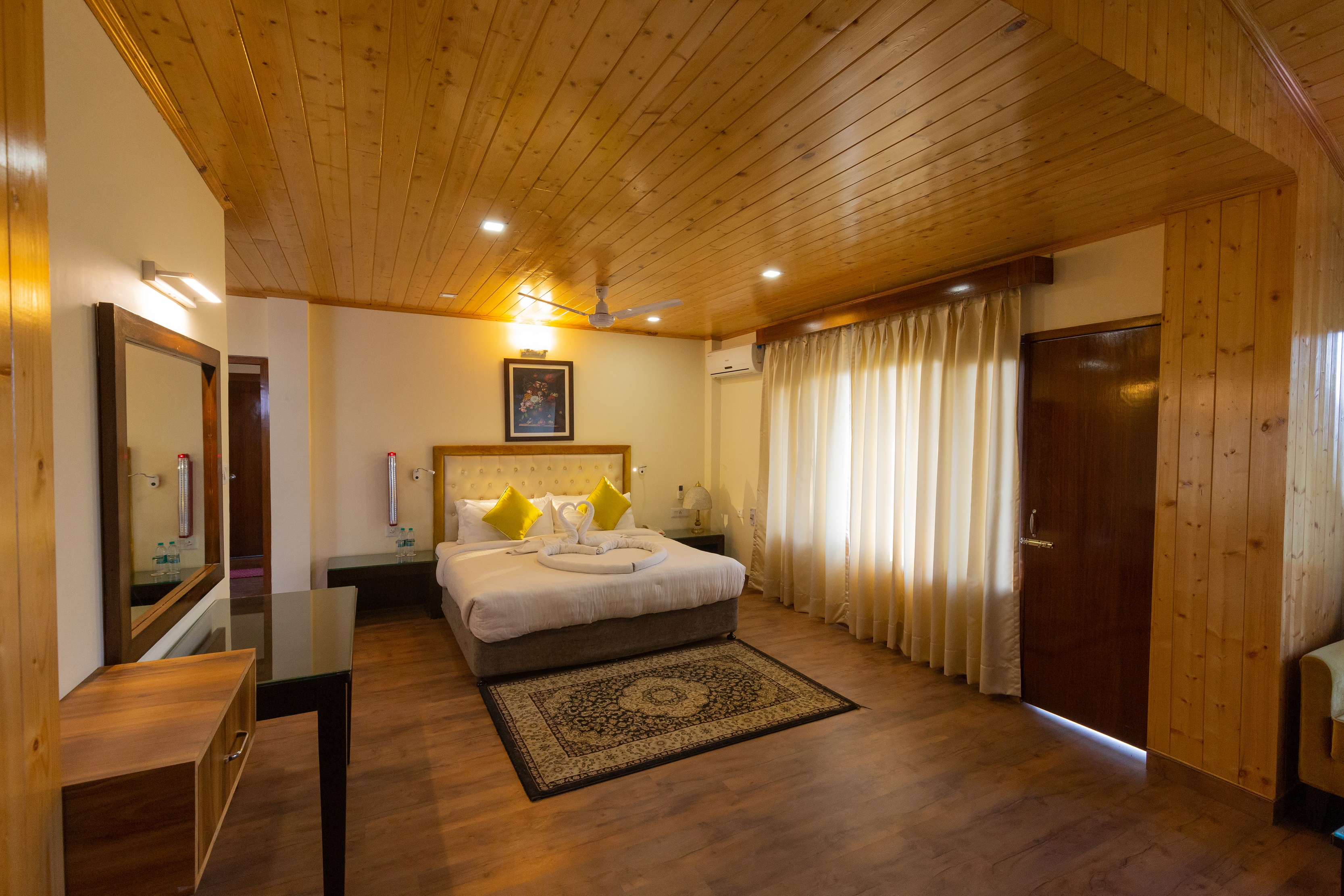 Maple Resort Chail - Tap to explore photos