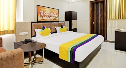 Hotel Shashwat Room Type - Super Deluxe