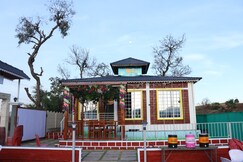 Shivar Farm House & Lawn