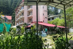 Hotel Ambika Residency Manali